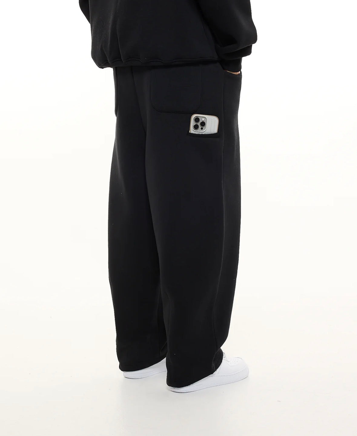 320 GSM Cozy Side Pocket Baggy Sweatpant